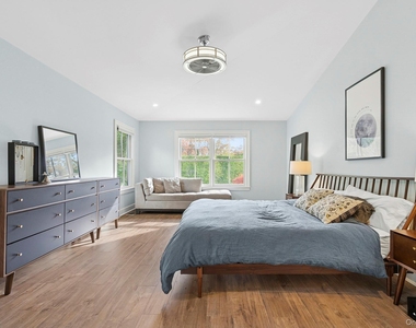 37 Maryland Boulevard - Photo Thumbnail 11
