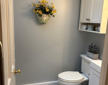 580 South Lane - Photo Thumbnail 12