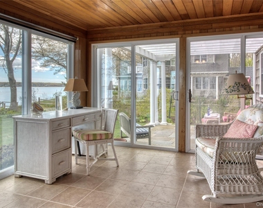 580 South Lane - Photo Thumbnail 1
