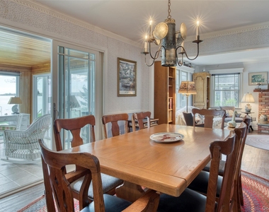 580 South Lane - Photo Thumbnail 4