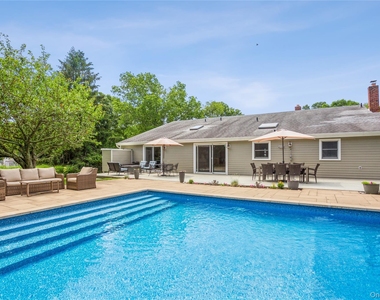 215 Northfield Lane - Photo Thumbnail 16