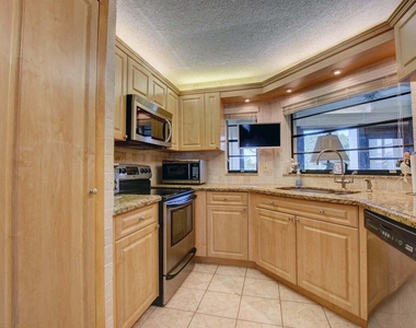 5851 Parkwalk Drive - Photo Thumbnail 14
