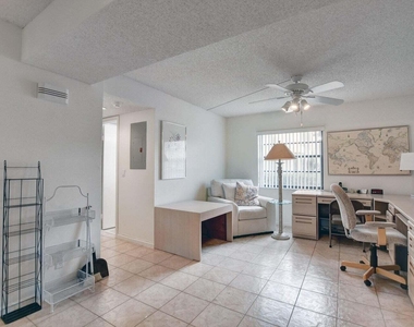 5851 Parkwalk Drive - Photo Thumbnail 10
