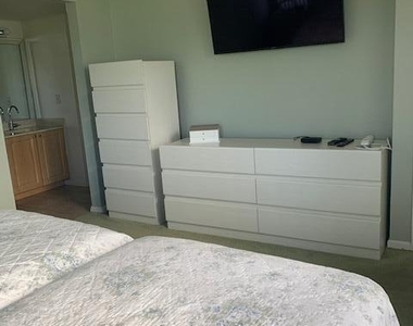 5851 Parkwalk Drive - Photo Thumbnail 17
