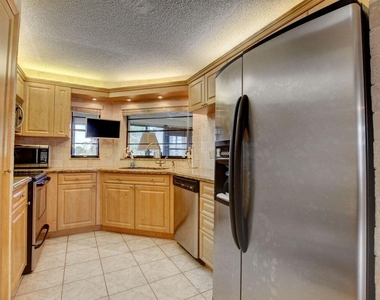 5851 Parkwalk Drive - Photo Thumbnail 13