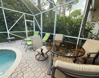 328 W Coral Trace Circle - Photo Thumbnail 17