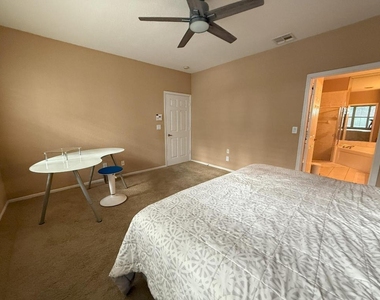 328 W Coral Trace Circle - Photo Thumbnail 25