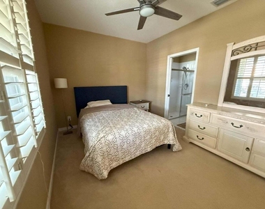 328 W Coral Trace Circle - Photo Thumbnail 34
