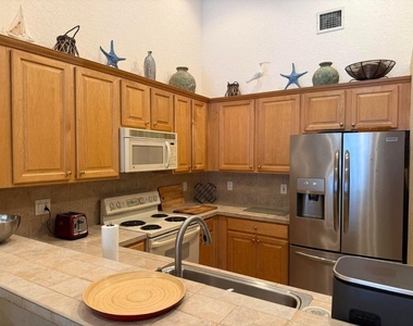 328 W Coral Trace Circle - Photo Thumbnail 12