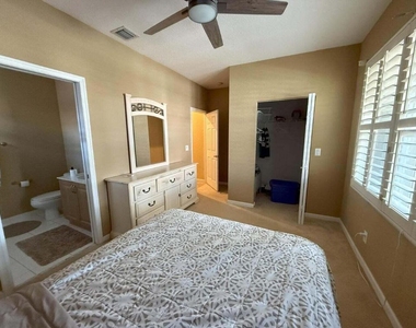 328 W Coral Trace Circle - Photo Thumbnail 33