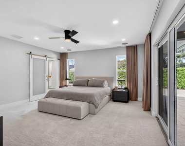 937 Sw 34th Court - Photo Thumbnail 13