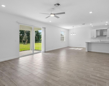 6843 Cobia Circle - Photo Thumbnail 13