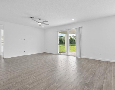 6843 Cobia Circle - Photo Thumbnail 14