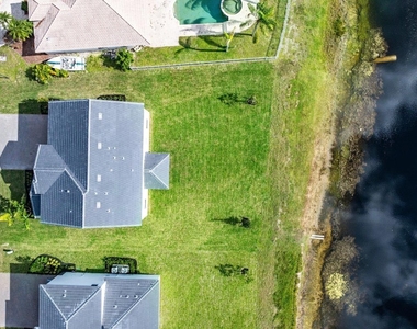 6843 Cobia Circle - Photo Thumbnail 39