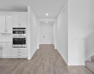 6843 Cobia Circle - Photo Thumbnail 8
