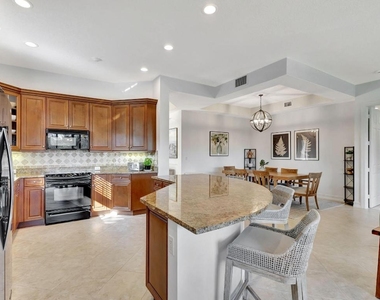 10156 N Orchid Reserve Drive - Photo Thumbnail 18