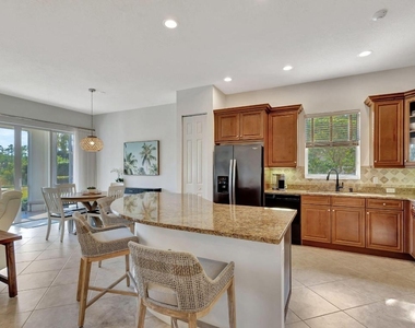 10156 N Orchid Reserve Drive - Photo Thumbnail 14