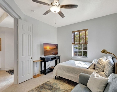 10156 N Orchid Reserve Drive - Photo Thumbnail 26