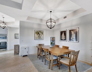 10156 N Orchid Reserve Drive - Photo Thumbnail 11