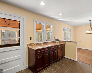 1726 Baldwin Drive - Photo Thumbnail 8