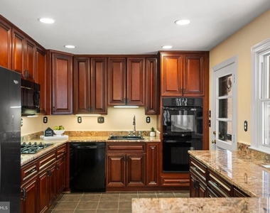 1726 Baldwin Drive - Photo Thumbnail 5