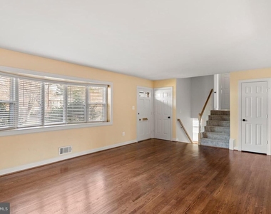 1726 Baldwin Drive - Photo Thumbnail 3