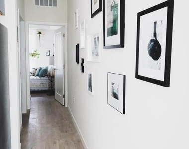 4537 Wayne Avenue - Photo Thumbnail 10