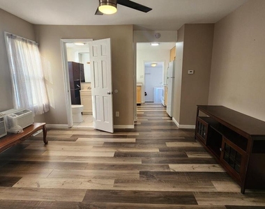 108 E Pacific Avenue - Photo Thumbnail 13