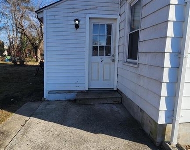 108 E Pacific Avenue - Photo Thumbnail 1