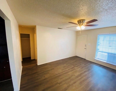 1710 Ledgewood Dr - Photo Thumbnail 1