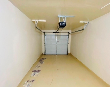 1710 Ledgewood Dr - Photo Thumbnail 10