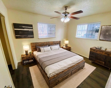 1710 Ledgewood Dr - Photo Thumbnail 17