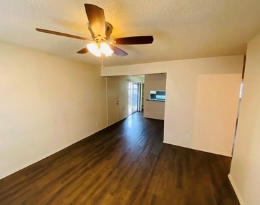 1710 Ledgewood Dr - Photo Thumbnail 2