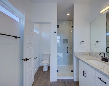 20507 Bonanza St - Photo Thumbnail 24