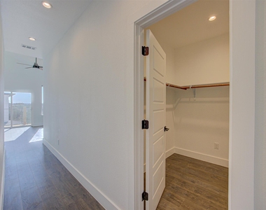20507 Bonanza St - Photo Thumbnail 19