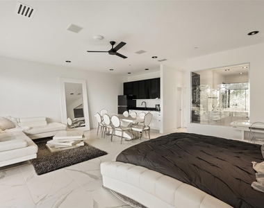 1501 Ridgecrest Dr - Photo Thumbnail 32