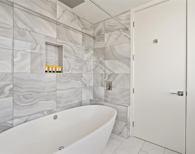 1501 Ridgecrest Dr - Photo Thumbnail 24