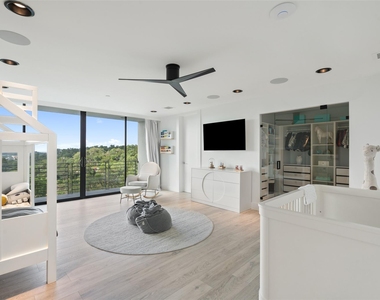 1501 Ridgecrest Dr - Photo Thumbnail 25