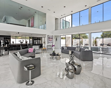 1501 Ridgecrest Dr - Photo Thumbnail 6