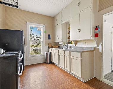 103 E Willis St - Photo Thumbnail 14