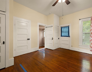 103 E Willis St - Photo Thumbnail 12
