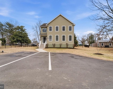 609 Tebbston Drive - Photo Thumbnail 1