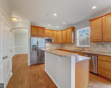 609 Tebbston Drive - Photo Thumbnail 13