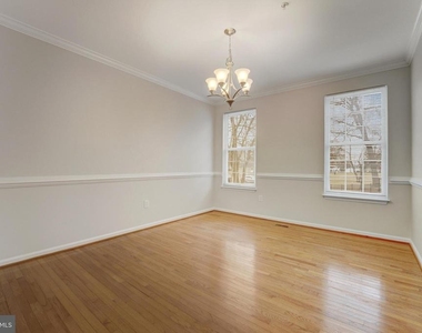 609 Tebbston Drive - Photo Thumbnail 17