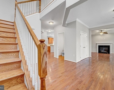 609 Tebbston Drive - Photo Thumbnail 4