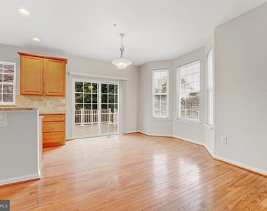 609 Tebbston Drive - Photo Thumbnail 9