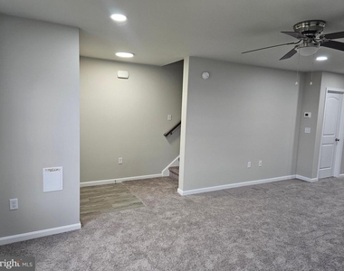 203 Fairfax Lane - Photo Thumbnail 2