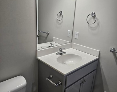 203 Fairfax Lane - Photo Thumbnail 19