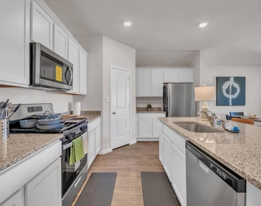 13804 Bothwell Pl - Photo Thumbnail 2