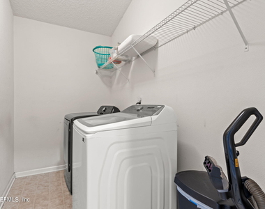 1545 Harvest Cove Drive - Photo Thumbnail 21
